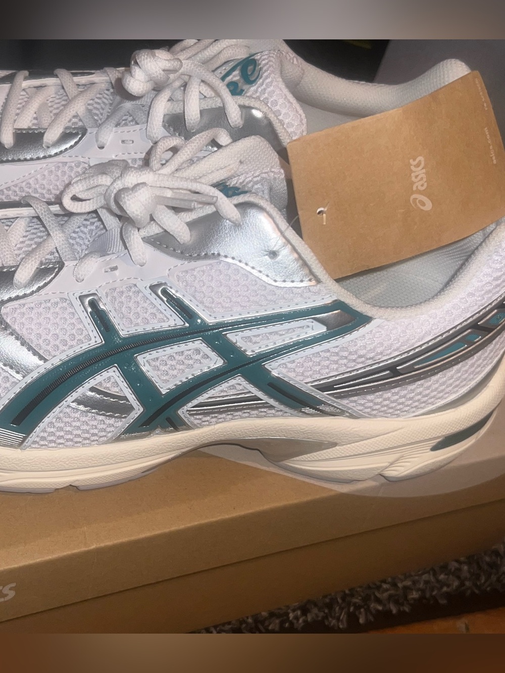 Asics Men White Silver and green GEL-1130 Running Shoes - Picture 3 of 6